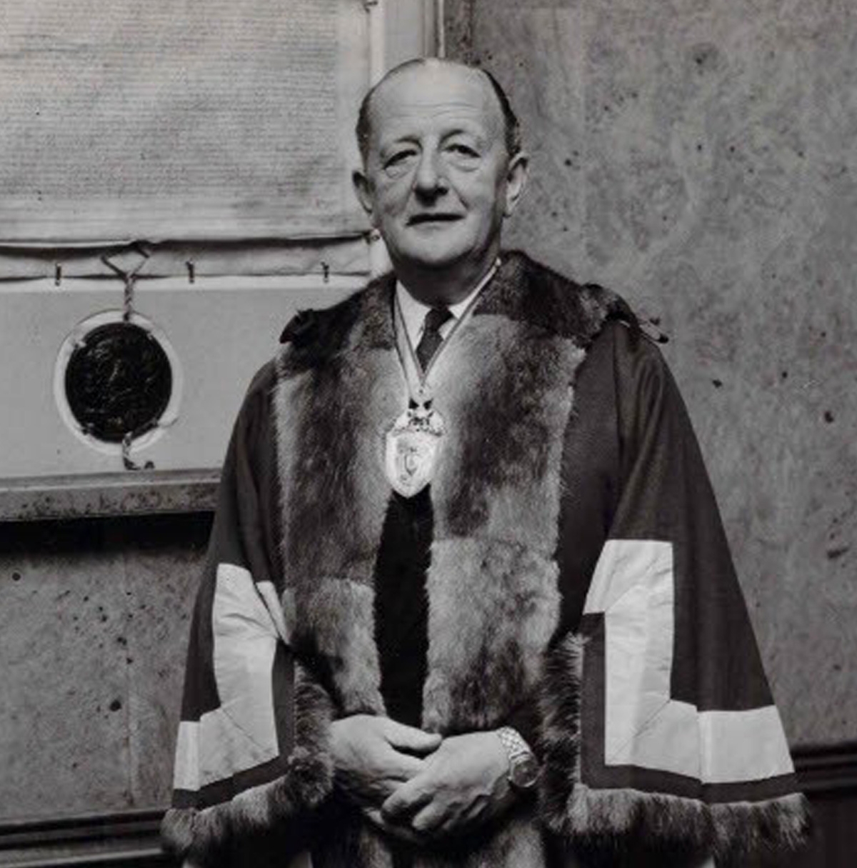 Robert J Freeman OBE VRD 1961 - 1962