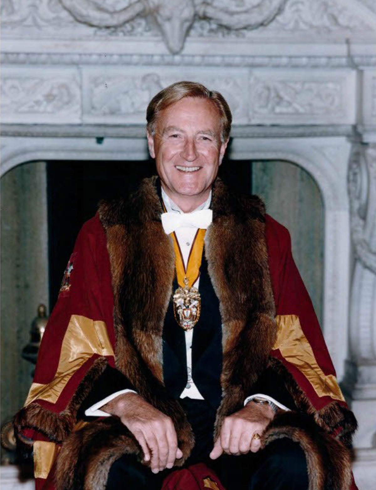 The Hon Michael H Richards 1999 - 2000