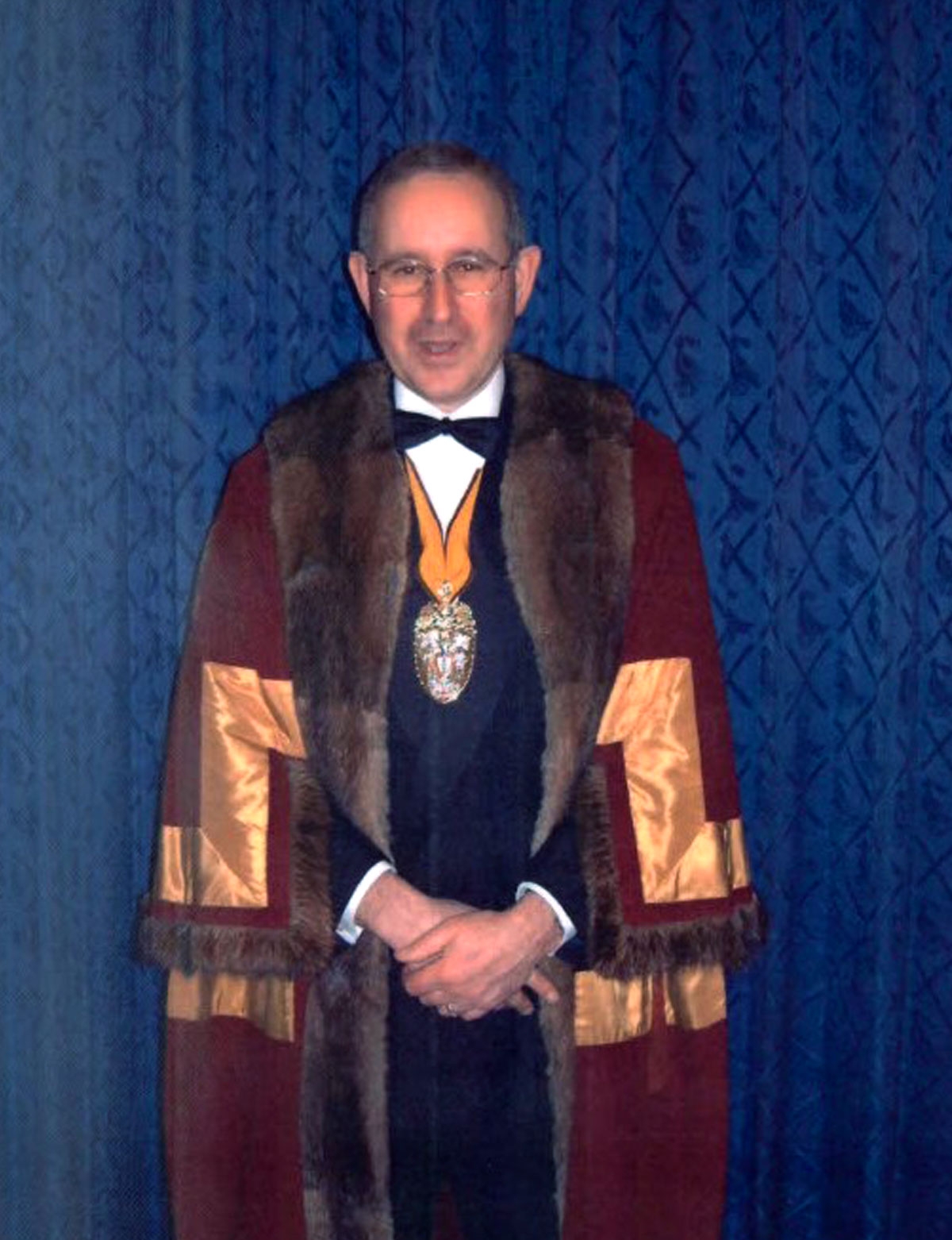 Ian M Panto 2000 - 2001