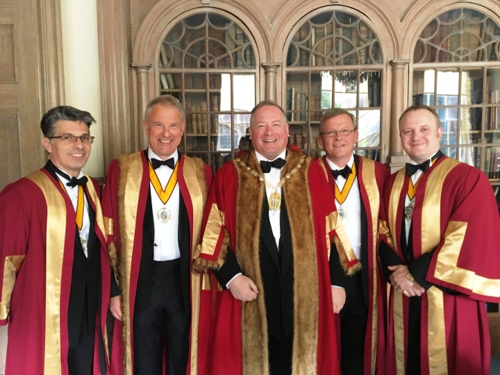 Installation Court & Exit: Skinners' Hall