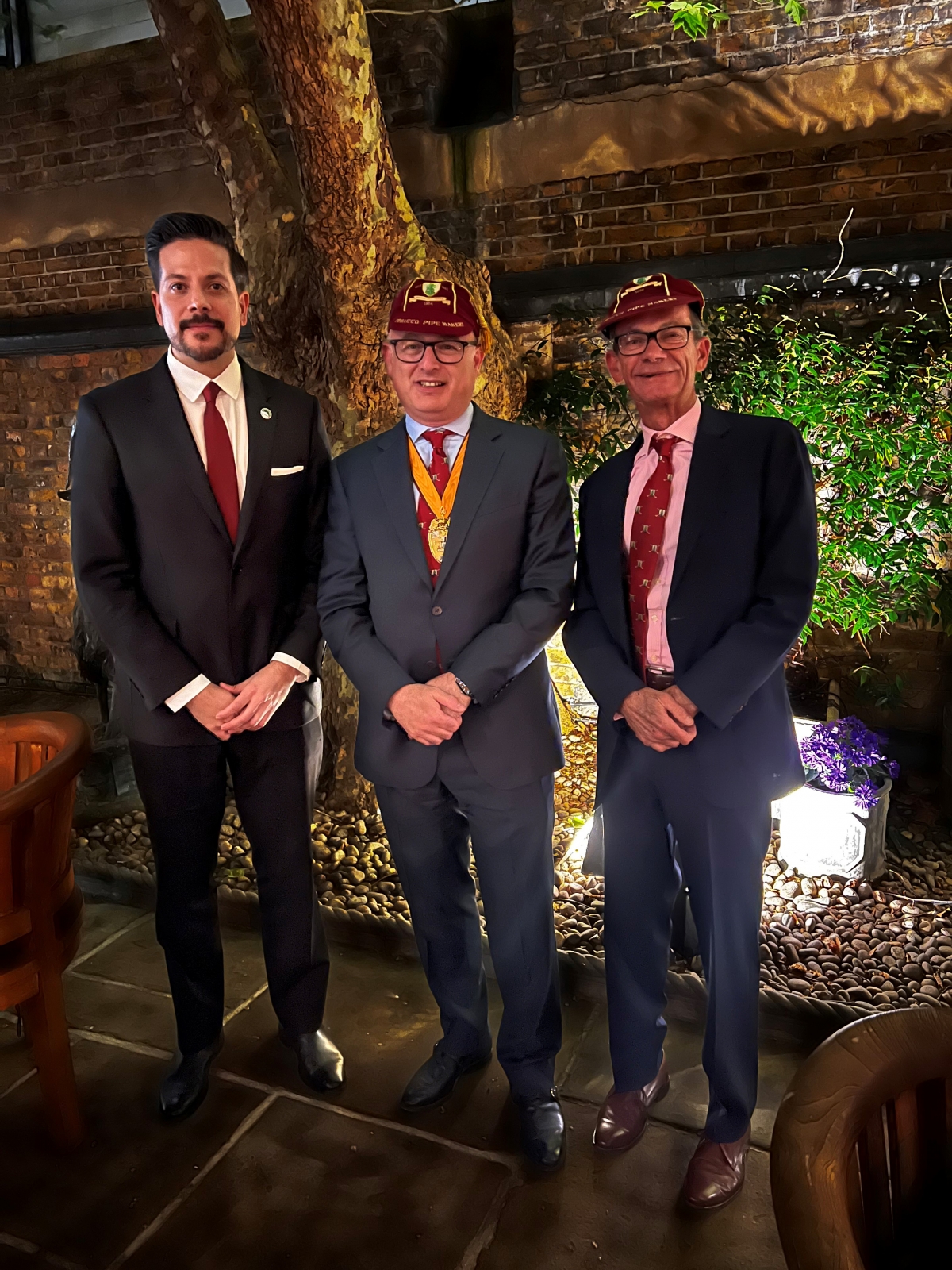 Smoking Club - The In and Out 