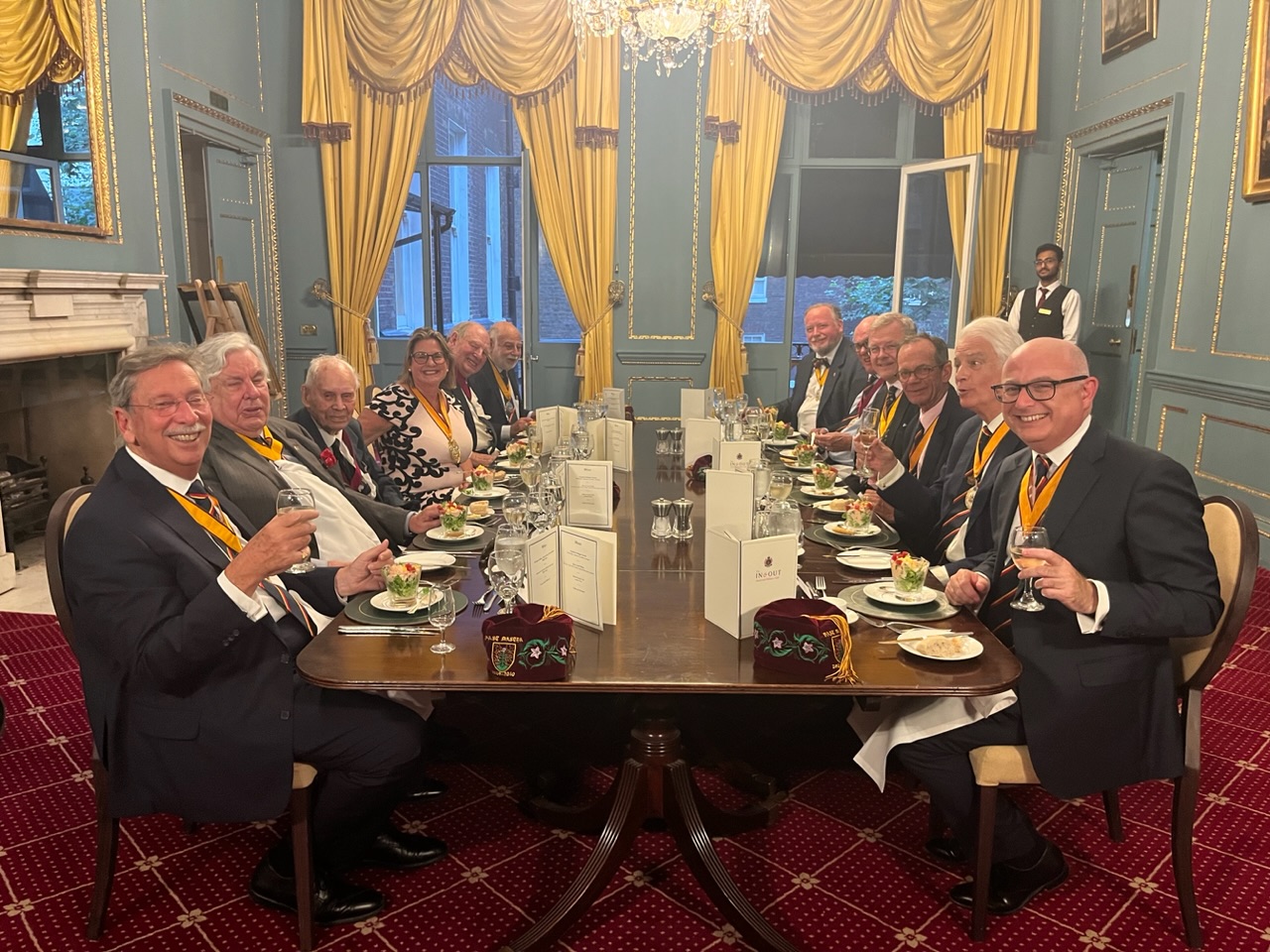 Past Master&rsquo;s Dinner In and Out Club