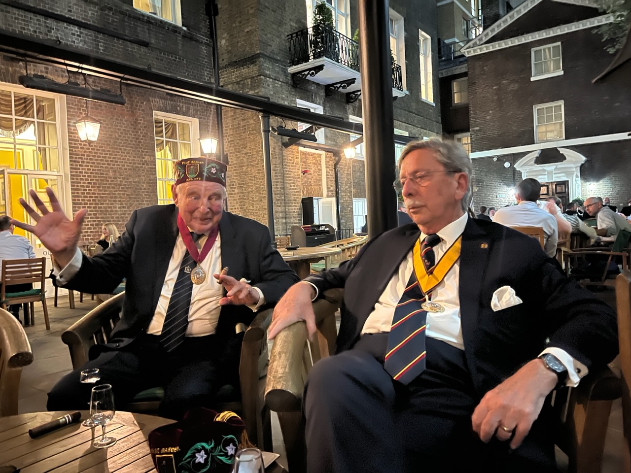 Past Master&rsquo;s Dinner In and Out Club