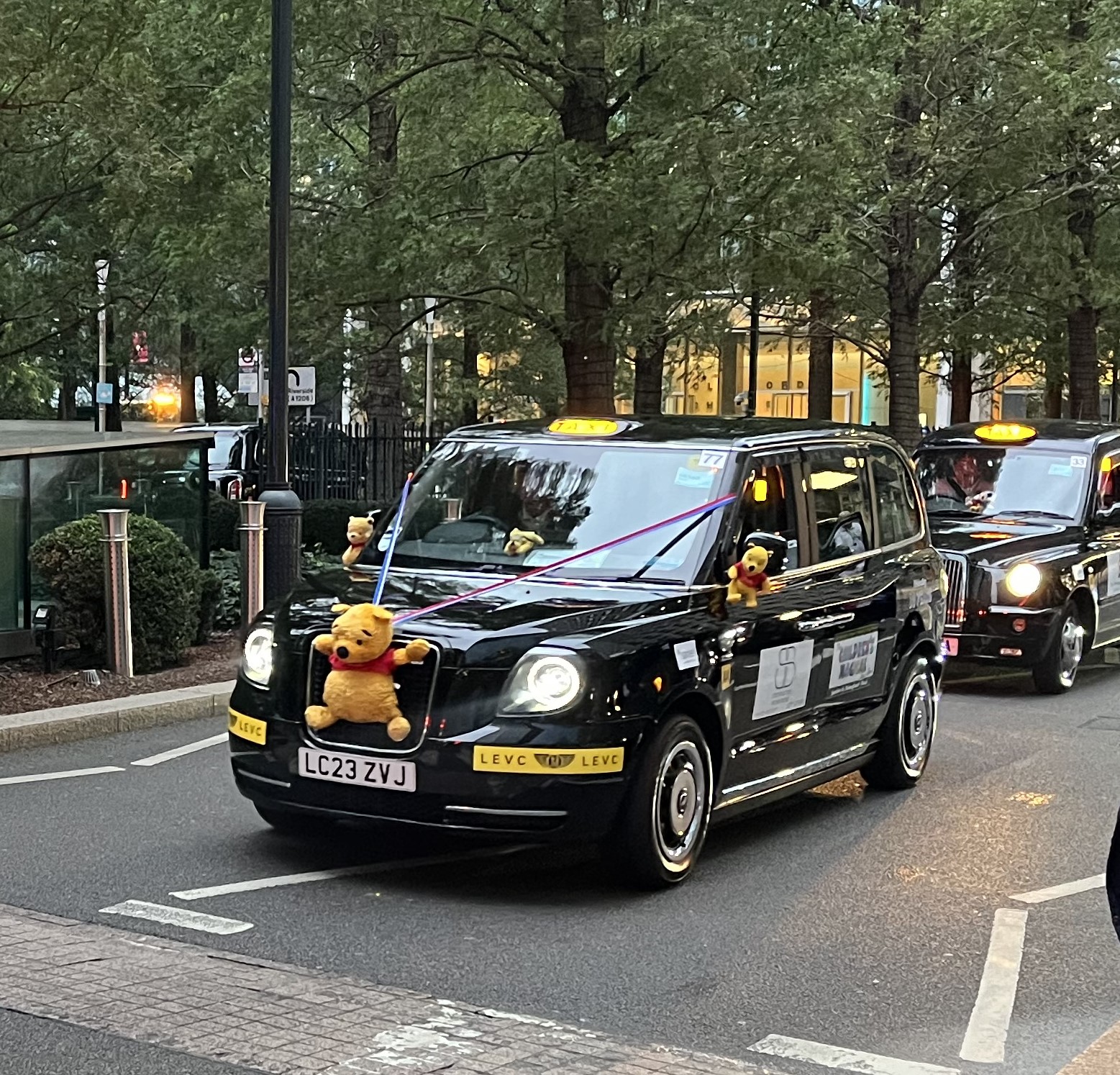 Magical Taxi tour Big Breakfast Canary Wharf