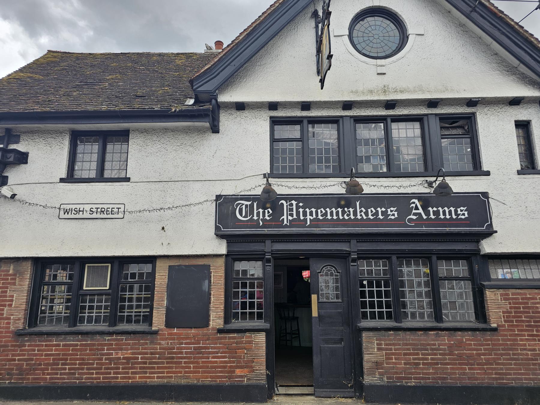 From Clay Pipes to the Pipemakers’ Arms: A Day at Bodiam and Rye East Sussex