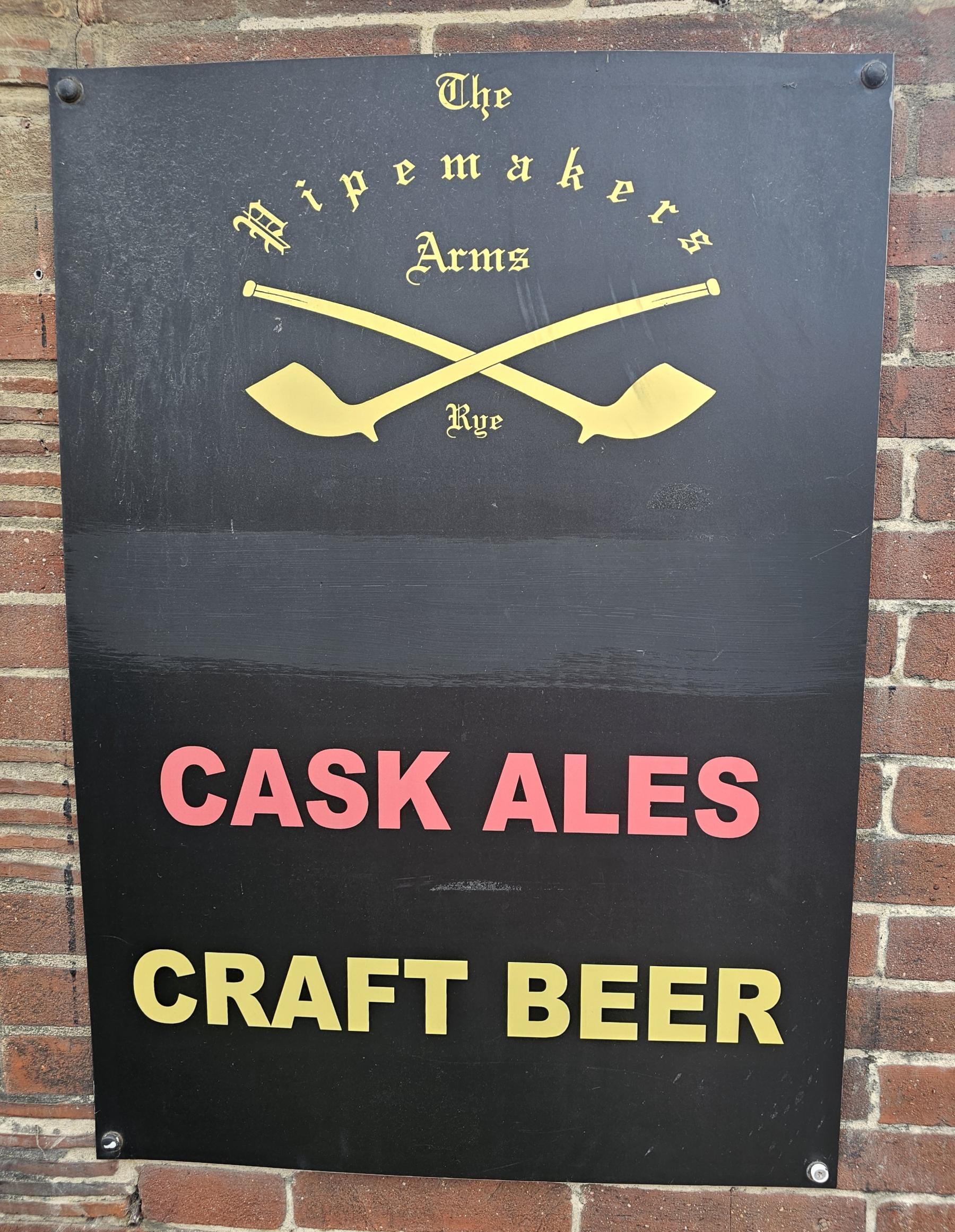 From Clay Pipes to the Pipemakers’ Arms: A Day at Bodiam and Rye East Sussex