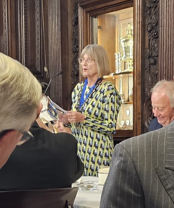 Jancis Robinson: a sneaky photo, sorry Master! Vintners' Hall