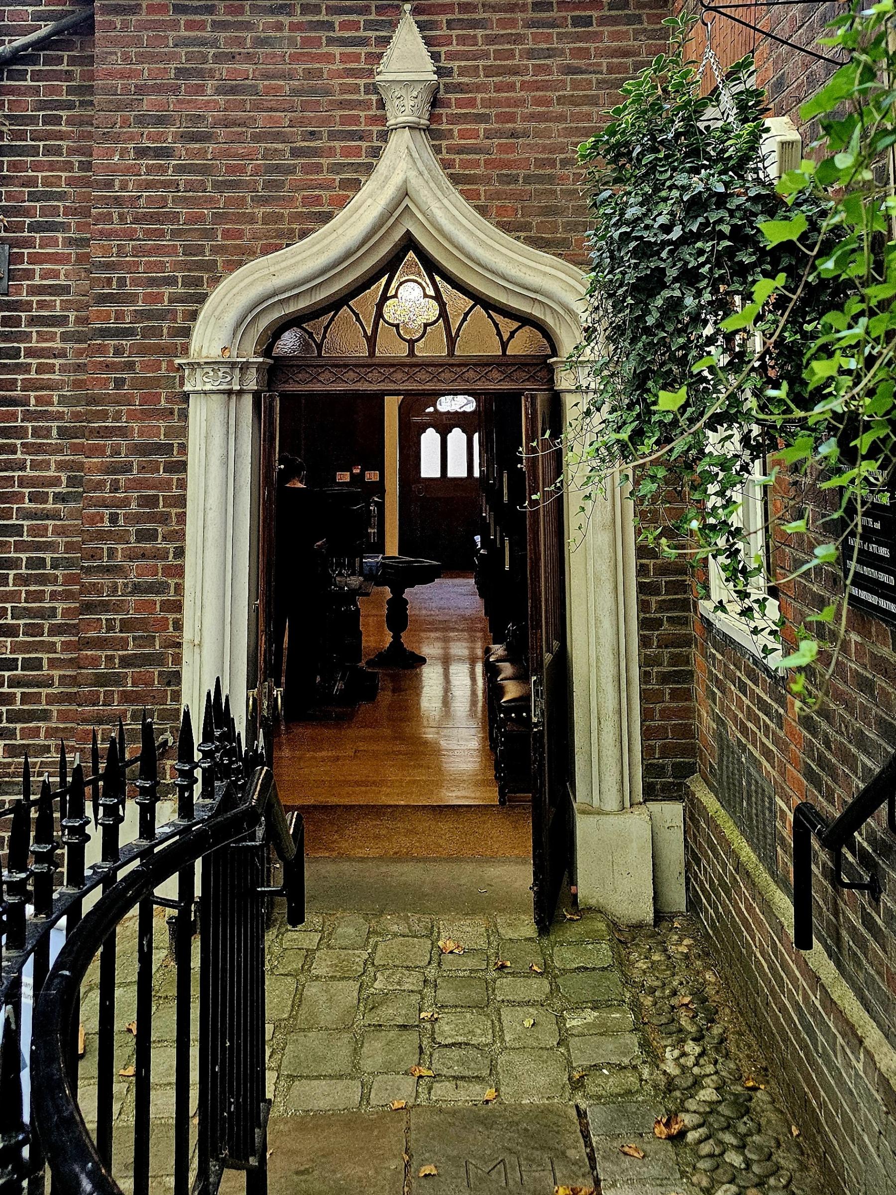 Old Holborn and a Mathematical Supper with the Actuaries Staple Inn Hall, High Holborn