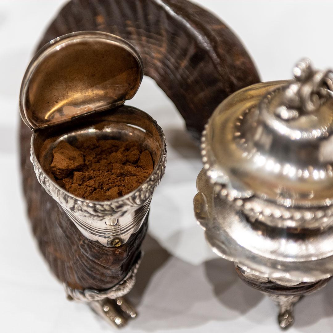 TAKING THE SNUFF  - Our Traditions page gallery -  The Worshipful Company of Tobacco Pipe Makers and Tobacco Blenders